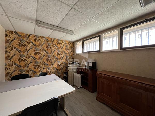 A LOUER CHATEAUROUX local commercial hyper centre ville 150m²