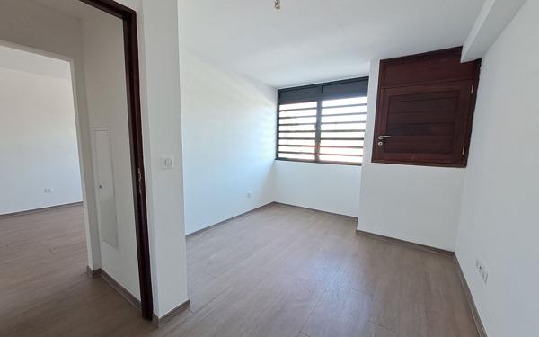 Appartement à vendre    2 pièces •  Cayenne