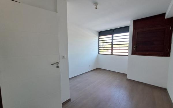Appartement à vendre    2 pièces •  Cayenne