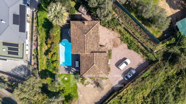 Élégante propriété avec piscine et vue mer au cœur de Porticcio