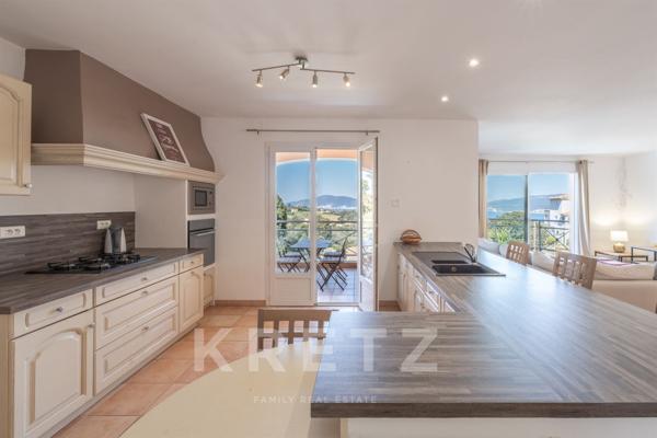 Élégante propriété avec piscine et vue mer au cœur de Porticcio