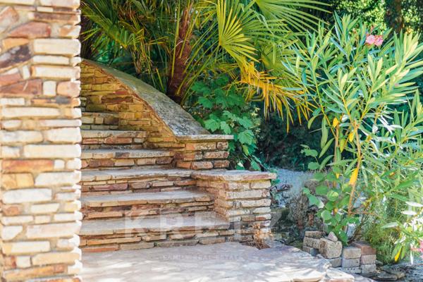 Prestigieuse Propriété de Caractère – Un Joyau à Rénover