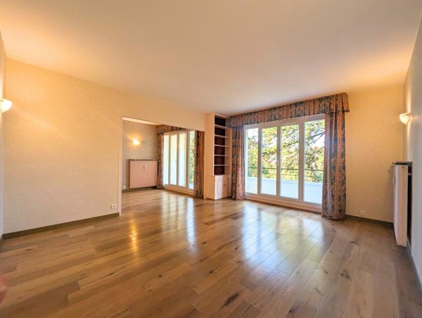Lons-le-Saunier (39000) Appartement 91 m2, tous les atouts recherchés, emplacement privilégié