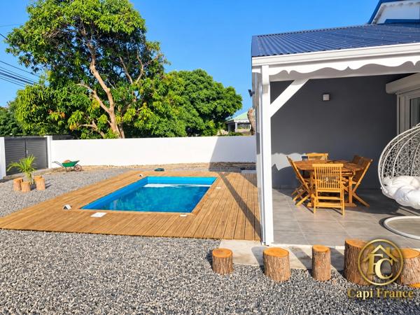 EXCLUSIVITÉ – ENSEMBLE IMMOBILIER DE 2 VILLAS T3 AVEC PISCINES PRIVATIVES – SAINT-FRANÇOIS