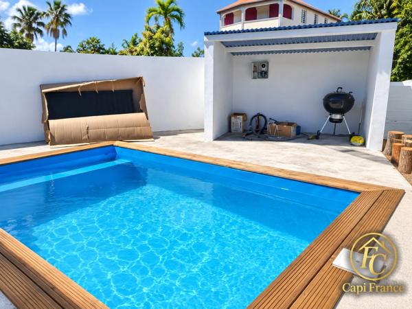 EXCLUSIVITÉ – ENSEMBLE IMMOBILIER DE 2 VILLAS T3 AVEC PISCINES PRIVATIVES – SAINT-FRANÇOIS