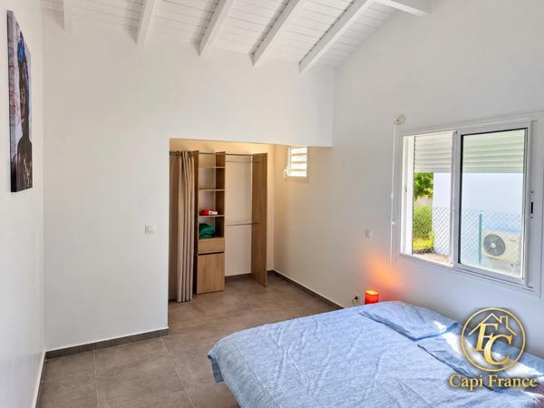 EXCLUSIVITÉ – ENSEMBLE IMMOBILIER DE 2 VILLAS T3 AVEC PISCINES PRIVATIVES – SAINT-FRANÇOIS