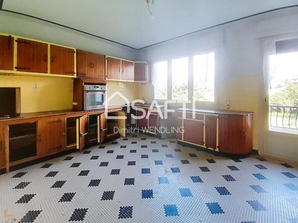 Grande maison secteur calme