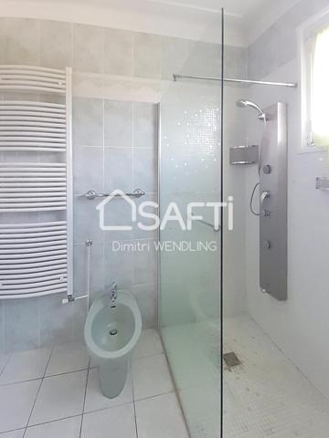 Grande maison secteur calme