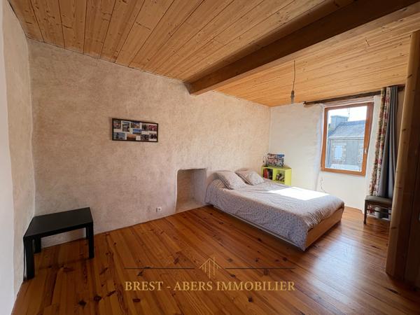 LANNILIS HYPER-CENTRE, EXCLUSIVITE Sylvie Tromelin BREST ABERS IMMOBILIER vous présente cette maison de 135 M2