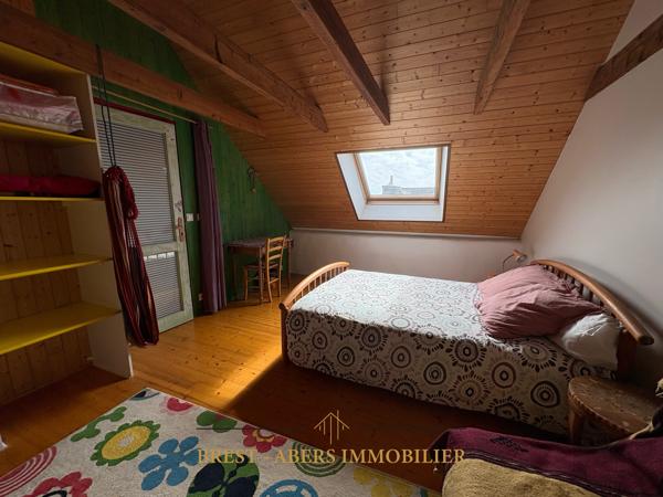 LANNILIS HYPER-CENTRE, EXCLUSIVITE Sylvie Tromelin BREST ABERS IMMOBILIER vous présente cette maison de 135 M2