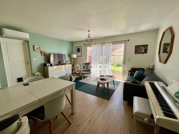 Vente
                Maison101 m² - 4 Pièces -
                    CENON (33150)
