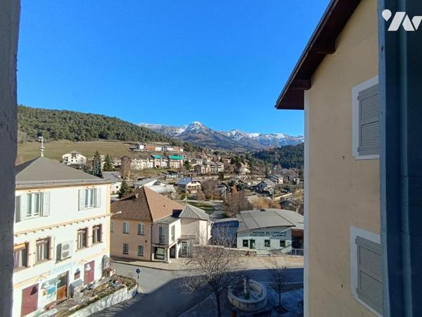 Vente Appartement T2 à Seyne + Grenier à aménager