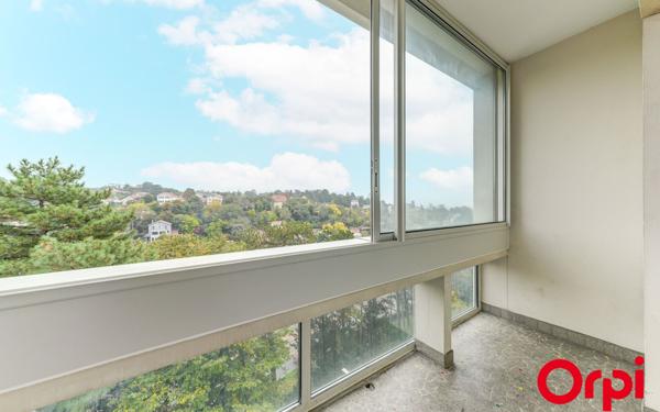 Appartement à vendre    3 pièces • 81,43 m2 Caluire-et-Cuire