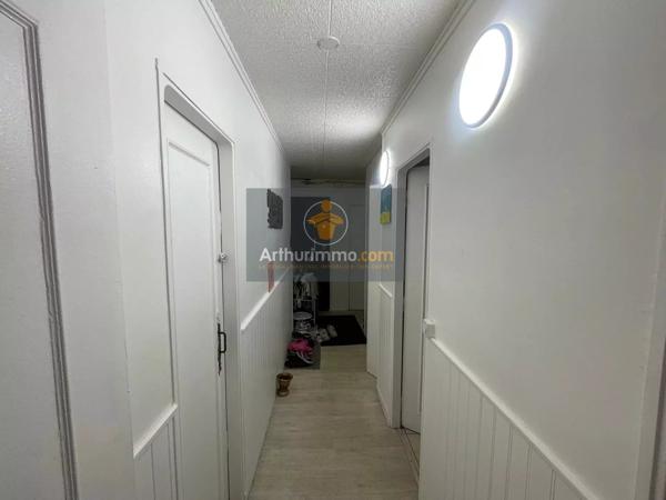 Vente                                                      Appartement
                        
                     4 pièces                                         à Sarcelles