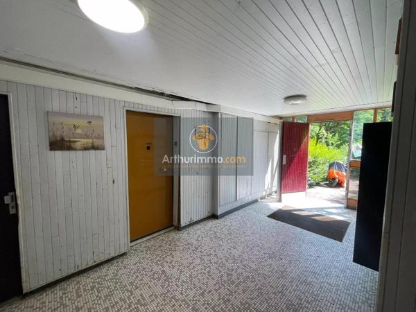 Vente                                                      Appartement
                        
                     4 pièces                                         à Sarcelles
