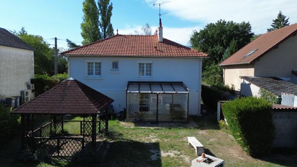 MAISON SUR SOUS-SOL 2 chambres
