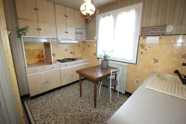 MAISON SUR SOUS-SOL 2 chambres