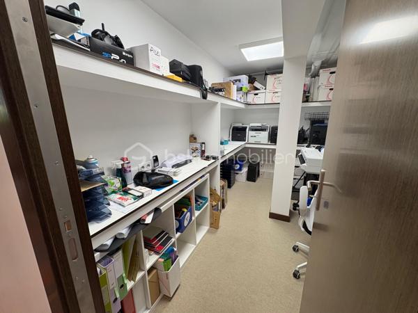 Local d activites de 88,27 m²