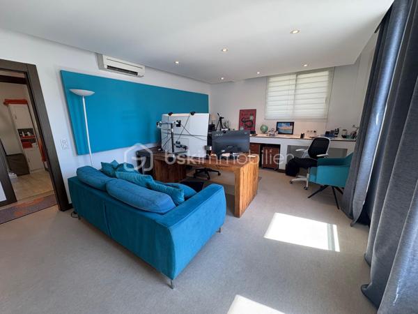 Local d activites de 88,27 m²