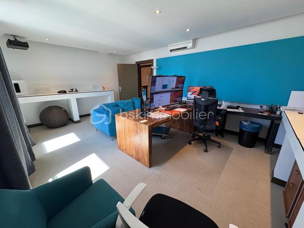 Local d activites de 88,27 m²