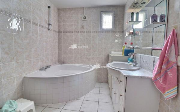 Maison à vendre    8 pièces • 171,31 m2 Le Mée-sur-Seine