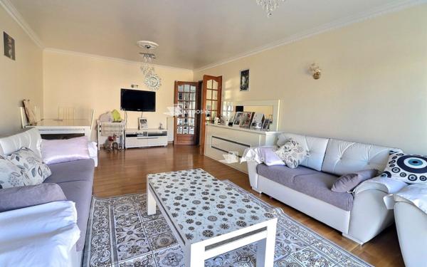 Maison à vendre    8 pièces • 171,31 m2 Le Mée-sur-Seine