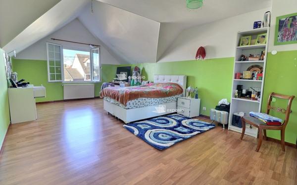 Maison à vendre    8 pièces • 171,31 m2 Le Mée-sur-Seine