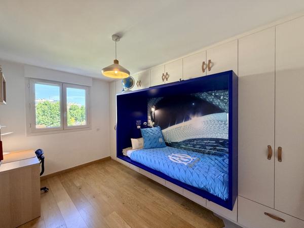 8ème 2ème Prado / Mermoz - Appartement 4 pièces 134m² - cave