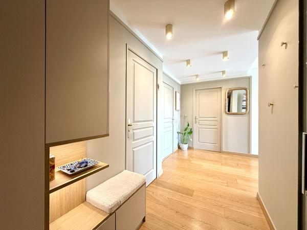 8ème 2ème Prado / Mermoz - Appartement 4 pièces 134m² - cave