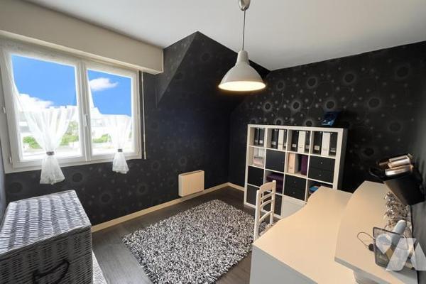 PLOUZANÉ - Maison 4 chambres - 115m²