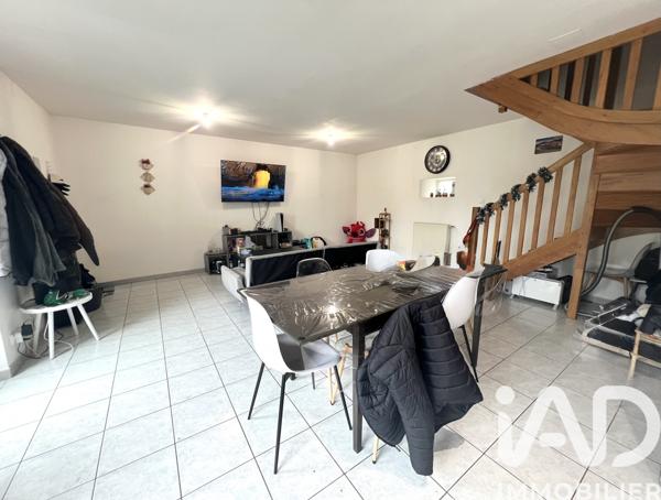 Immeuble à vendre 90 m² Assé-le-Bérenger