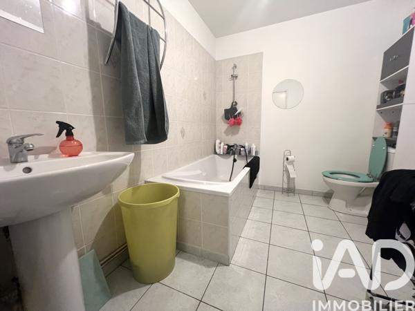 Immeuble à vendre 90 m² Assé-le-Bérenger