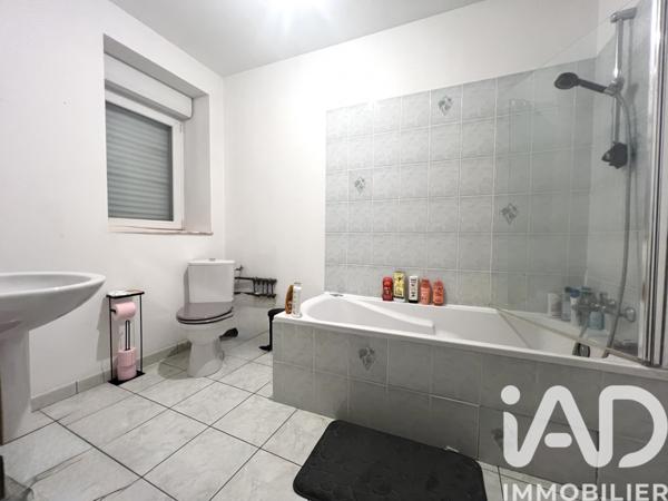 Immeuble à vendre 90 m² Assé-le-Bérenger