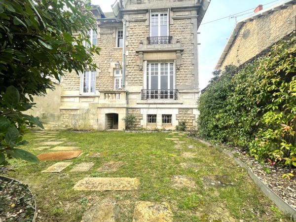 Vente Maison La Rochelle 1 635 000 € HAI - 227 m2 - 5 Chambres - Réf. VM1222-TERREETMER17_