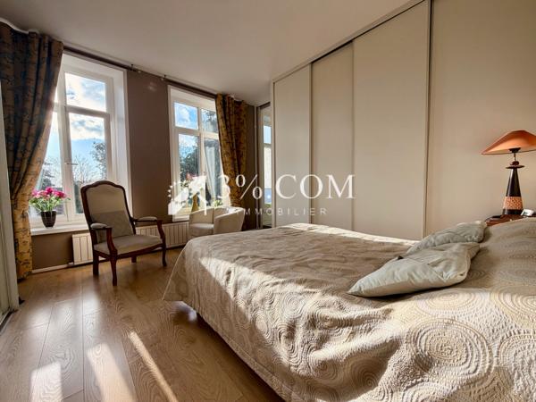 Maison 6 pièce(s) 4 chambre(s) 160 m²