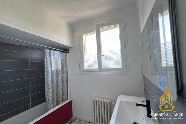 Idéal investisseur - Maison de type 8 pièces - Melun