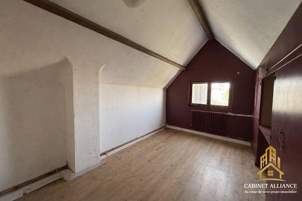 Idéal investisseur - Maison de type 8 pièces - Melun