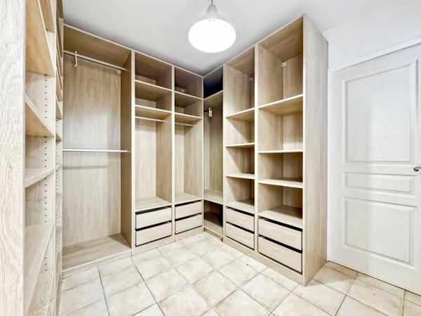 Aix-en-Provence (13090) Location – Maison T4/5 de plain-pied avec jardin et piscine – Célony, Aix-en-Provence