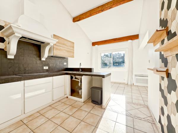 Aix-en-Provence (13090) Location – Maison T4/5 de plain-pied avec jardin et piscine – Célony, Aix-en-Provence