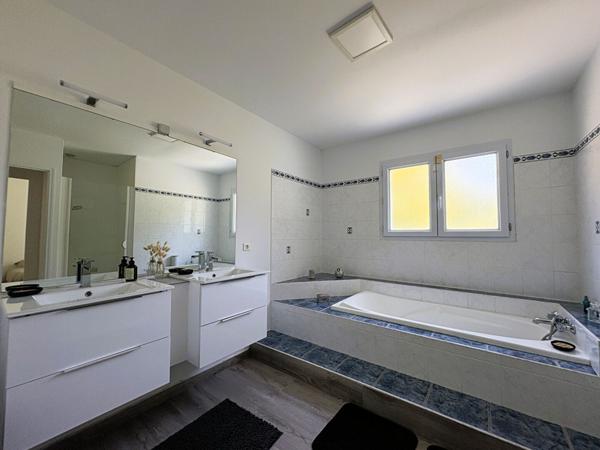 Villa 182m² avec Piscine et SPA