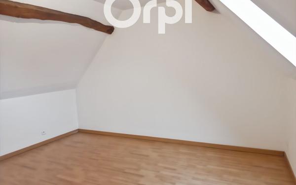 Maison à louer    2 pièces •  Mareuil-la-Motte