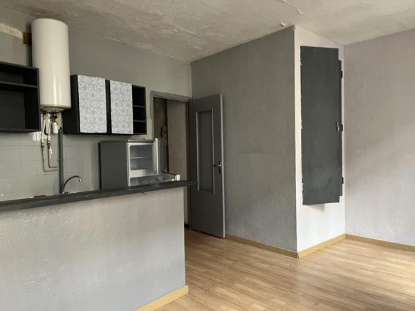 À vendre - Immeuble 174 m² situé à Bédarieux (34600)