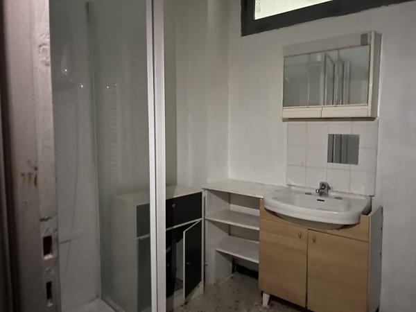 À vendre - Immeuble 174 m² situé à Bédarieux (34600)