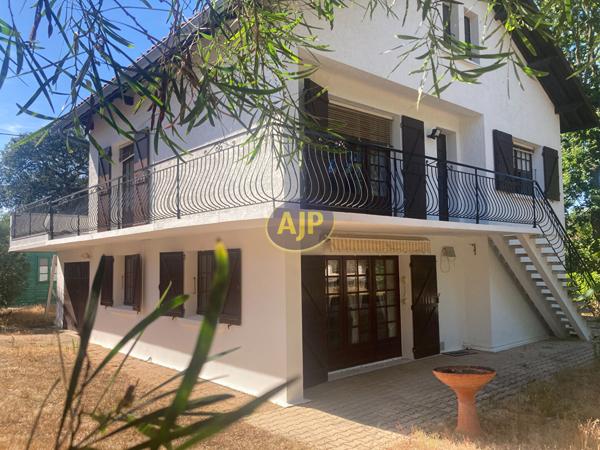 Maison à vendre Soulac Sur Mer - 7 pièces, 160m² avec 5 chambre(s) à 432 755€ - AJP Soulac Immobilier