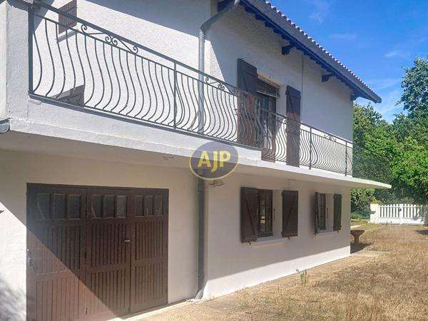 Maison à vendre Soulac Sur Mer - 7 pièces, 160m² avec 5 chambre(s) à 432 755€ - AJP Soulac Immobilier