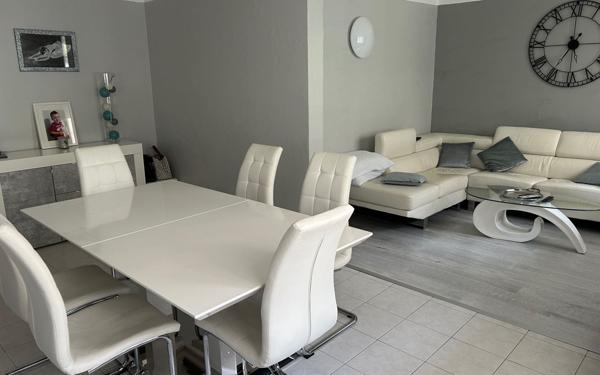 Appartement à vendre    3 pièces • 67 m2 Nice