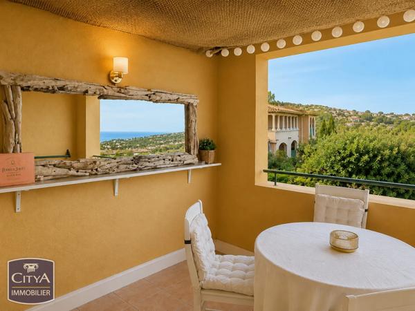 Appartement à vendre 2 pièces 26.5m² Roquebrune-sur-Argens (83380)