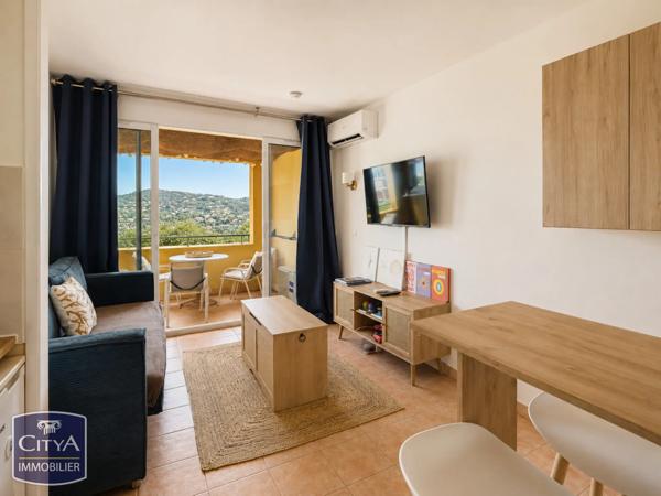 Appartement à vendre 2 pièces 26.5m² Roquebrune-sur-Argens (83380)