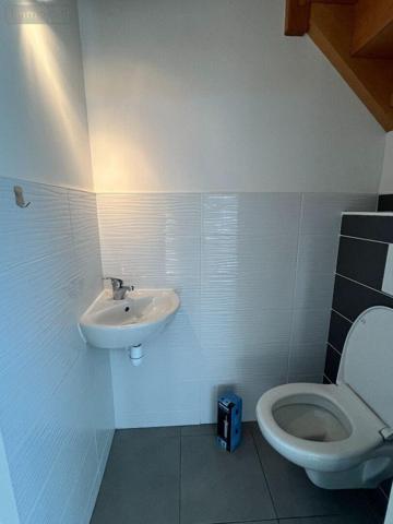 Maison à louer à Iffendic en Ille-et-Vilaine (35750), ref : 048-L2731M