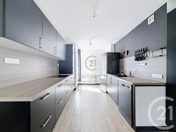 Appartement F4 à vendre  4 pièces - 83 m 2   CHAMPS SUR MARNE  - 77